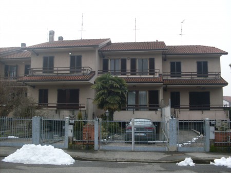 PANTIGLIATE - ZONA PISCINA